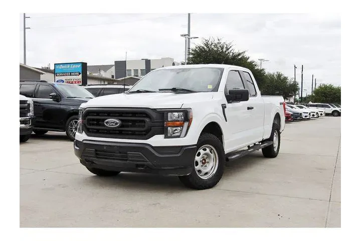 $30961 : Ford F-150 2023 4x4 XL 4dr S image 1