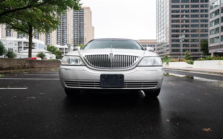 $8995 : 2009 LINCOLN TOWN CAR image 9