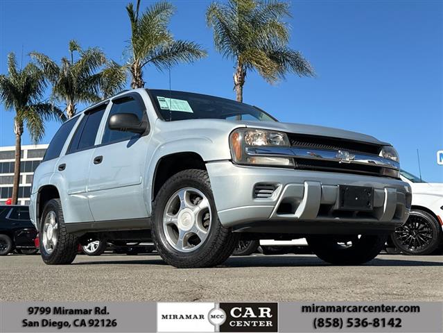 2008 TrailBlazer Fleet w/2FL image 2