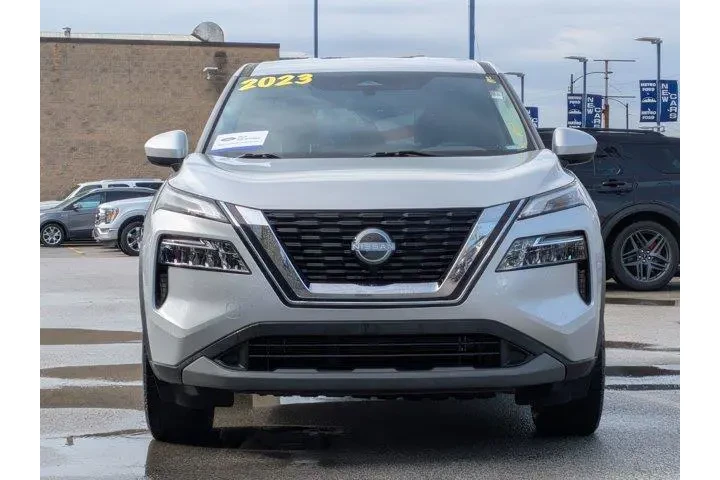 $17998 : Nissan Rogue 2023 SV 4dr Cro image 9
