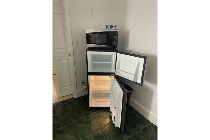 $950 : Habitación image 6