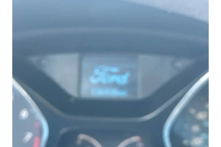 $4200 : 2012 Focus SE image 5