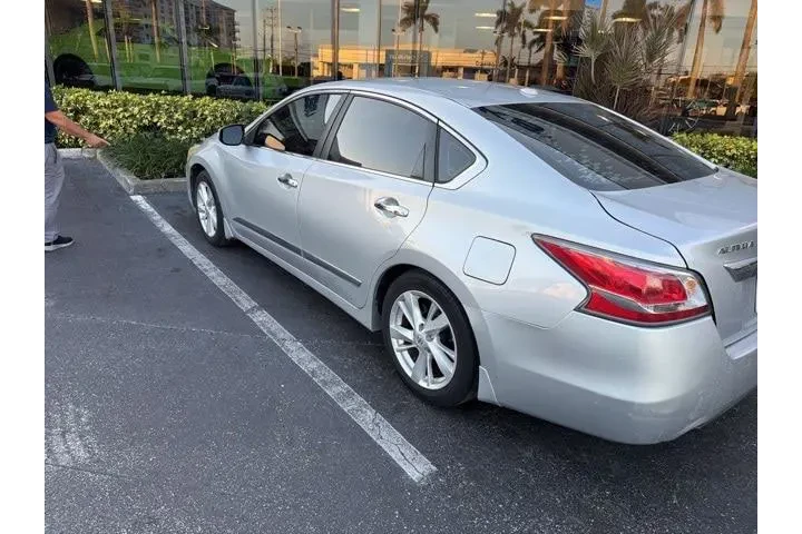 $7997 : Nissan Altima 2015 2.5 SV 4d image 5