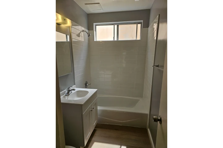 $1625 : Apartamento de 1 Recamara image 6