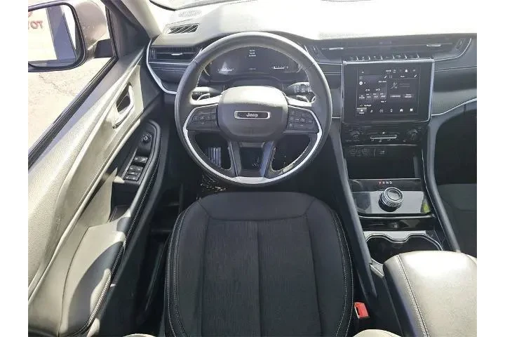 $23484 : Jeep Grand Cherokee 2023 4x4 image 4