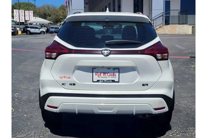 $20000 : Nissan Kicks 2023 SR 4dr Cro image 4