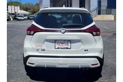 $20000 : Nissan Kicks 2023 SR 4dr Cro thumbnail