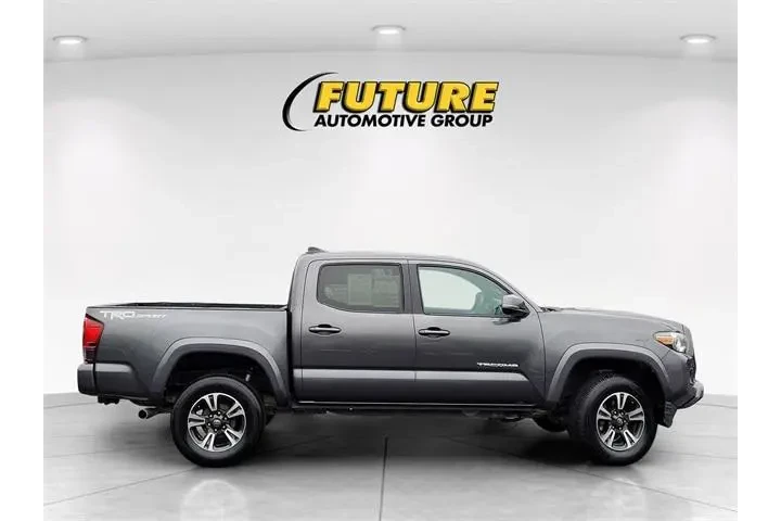 $25488 : Toyota Tacoma 2018 4x2 TRD O image 4