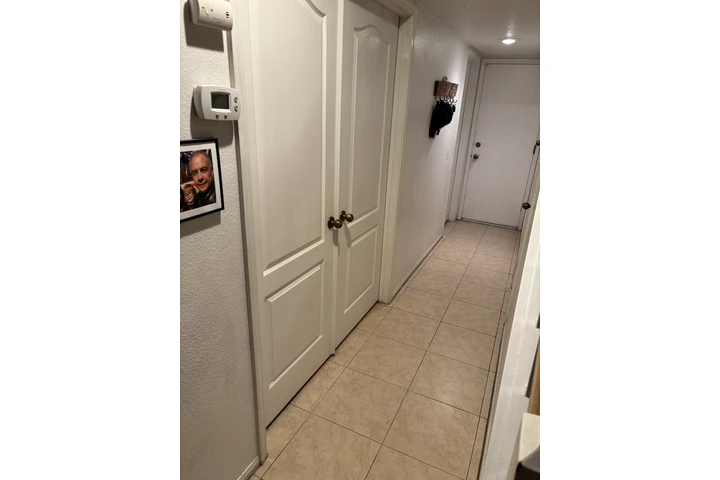 $800 : Cuarto image 2