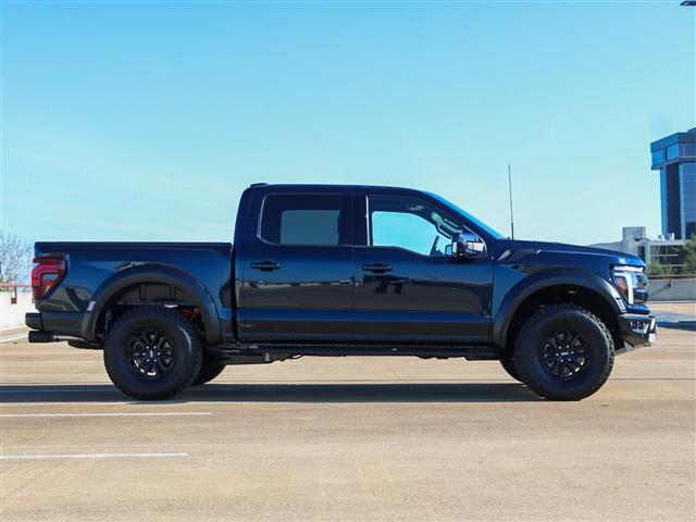 2024 F-150 Raptor Truck image 3