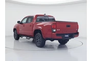 $35998 : Toyota Tacoma 2023 4x4 SR5 V thumbnail