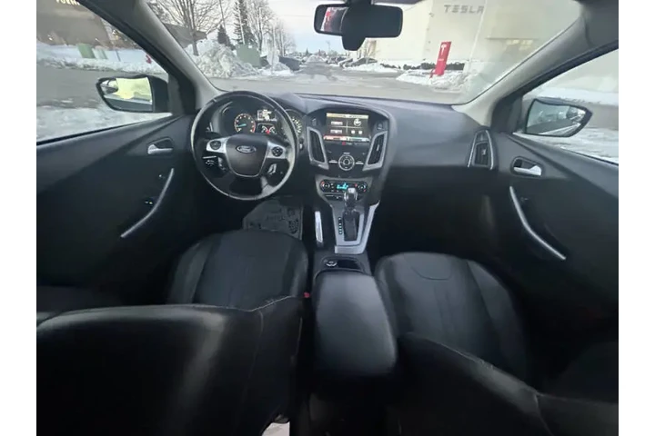 $3990 : 2012 Focus Titanium image 10