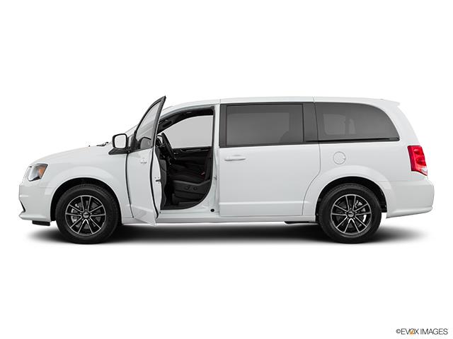 2019 Grand Caravan image 2