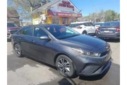 2024 Forte LXS en Detroit