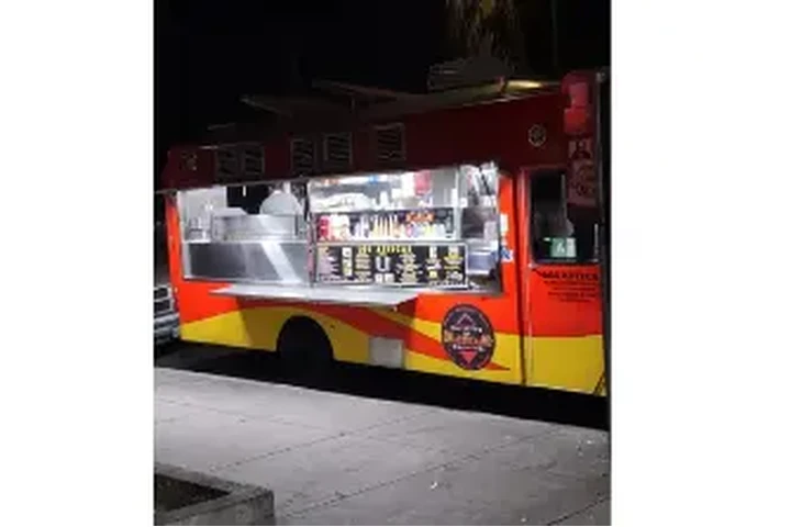 LOS AZTECAS FOOD TRUCK image 1