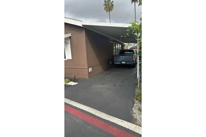 $1100 : Rento cuarto en Anaheim image 2
