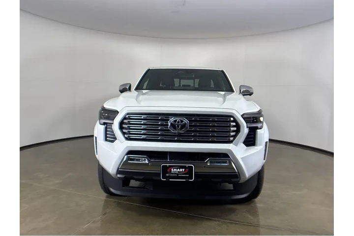 $50000 : 2025 Tacoma 4WD Limited image 9