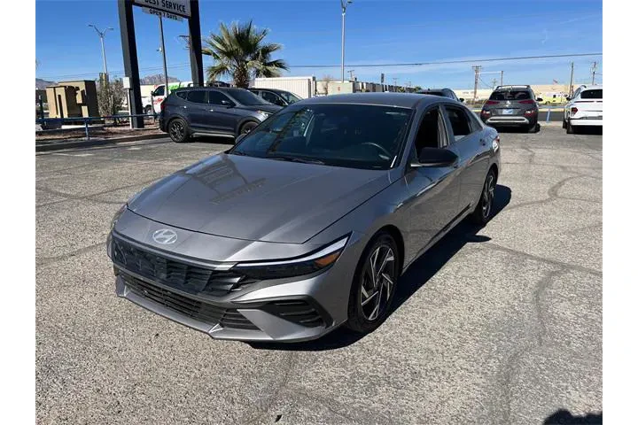 $24685 : Hyundai ELANTRA 2025 SEL Spo image 3