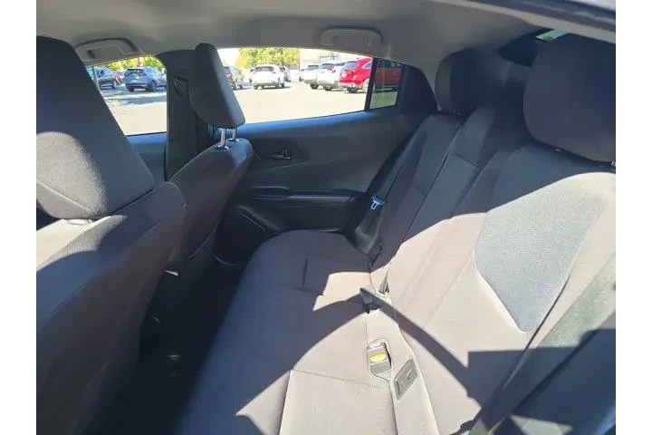 $26995 : Toyota Prius 2024 LE 4dr Hat image 8