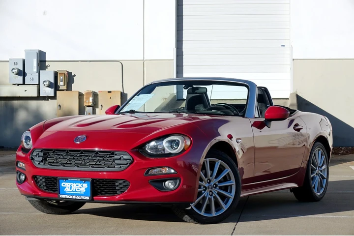 $16995 : 2018 FIAT 124 Spider Lusso image 2