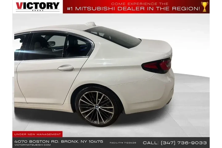 $26795 : BMW 5 Series 2023 AWD 530e x image 7