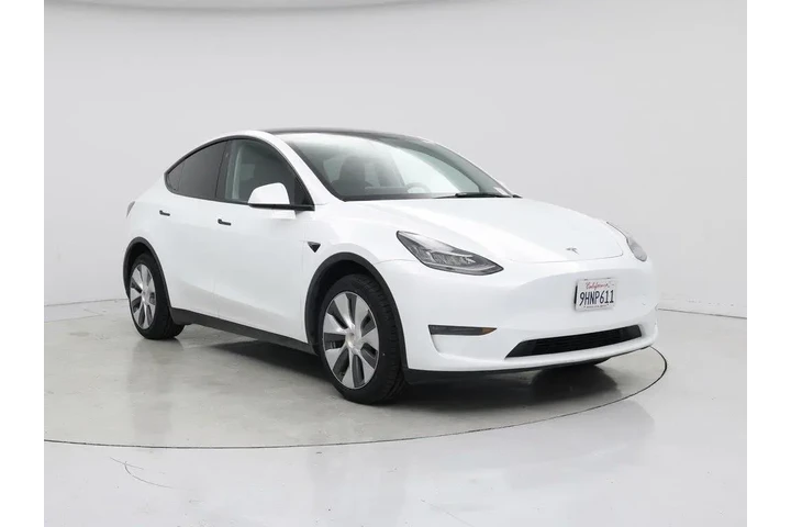 $31998 : Tesla Model Y 2023 AWD 4dr C image 1