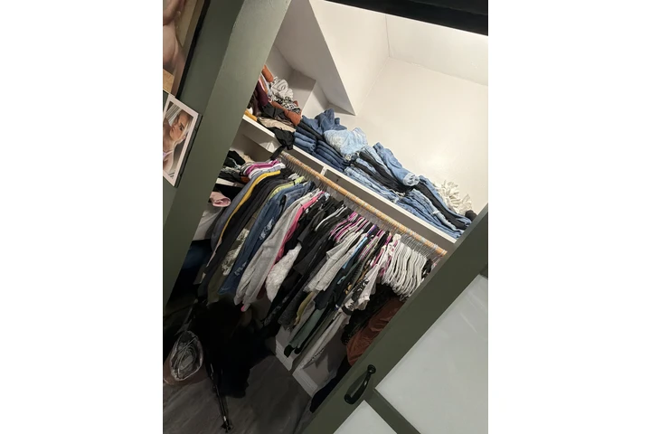 $1400 : Rento mi Cuarto North Hills image 3