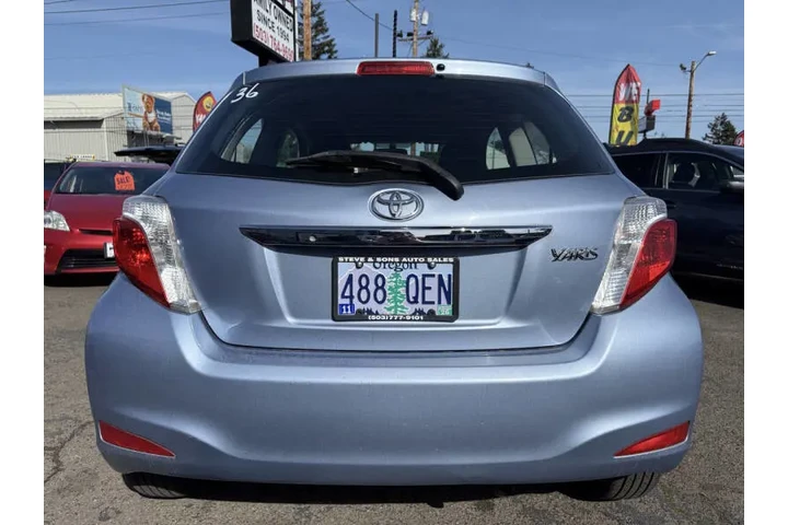 $8550 : 2014 Yaris 3-Door LE image 7