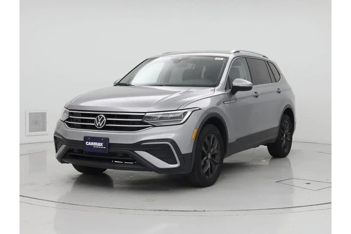 $21998 : Volkswagen Tiguan 2024 SE 4d image 4