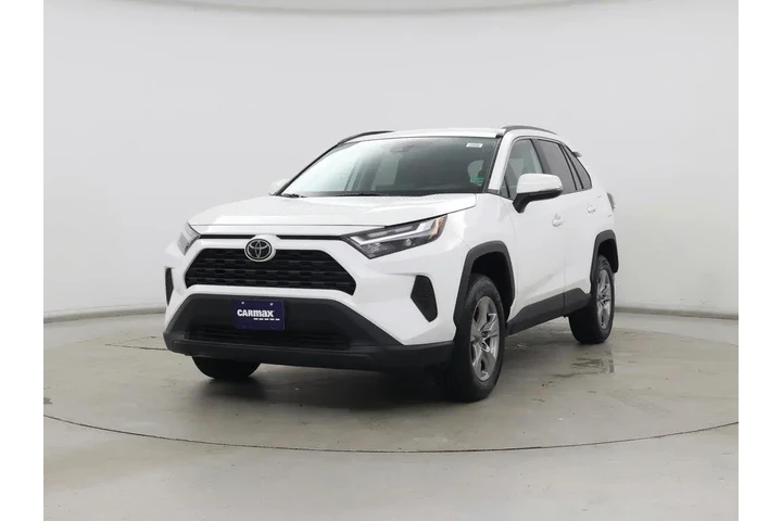 $28998 : Toyota RAV4 2023 AWD XLE 4dr image 4