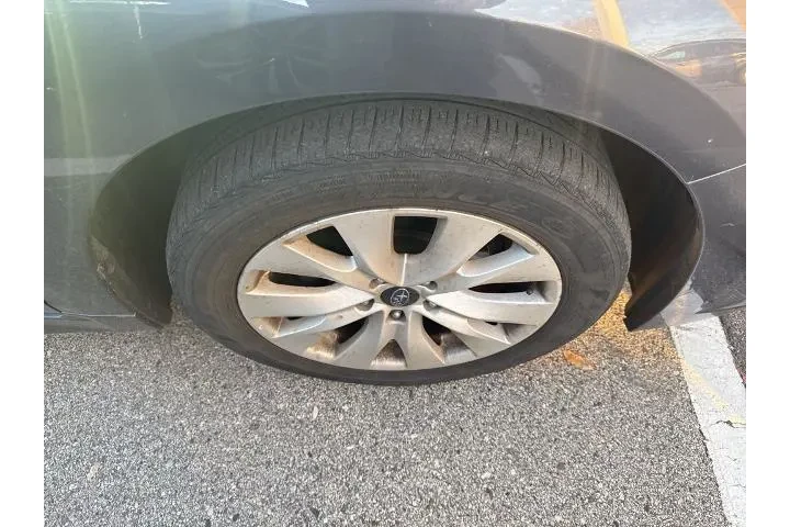 $15000 : Subaru Legacy 2016 AWD 2.5i image 3