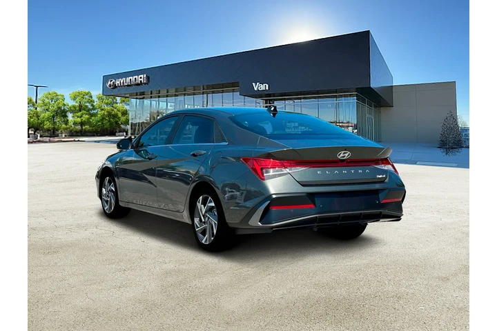$19499 : Hyundai ELANTRA 2024 Limited image 5