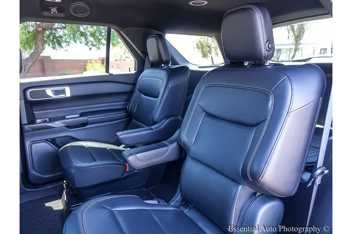 $23998 : Ford Explorer 2020 AWD XLT 4 image 10