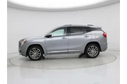 $32998 : GMC Terrain 2024 AWD Denali thumbnail