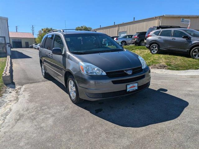 $6990 : 2005 Sienna CE 8 Passenger image 8