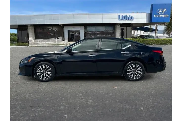 $20777 : Nissan Altima 2025 2.5 SV 4d image 6
