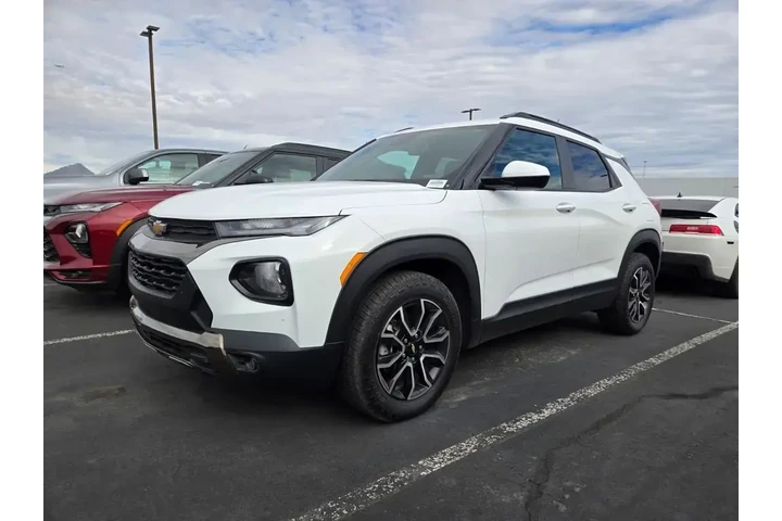 $21591 : Chevrolet Trailblazer 2023 A image 2