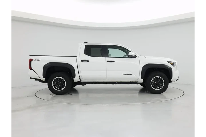 $39998 : Toyota Tacoma 2025 4x4 SR5 4 image 7