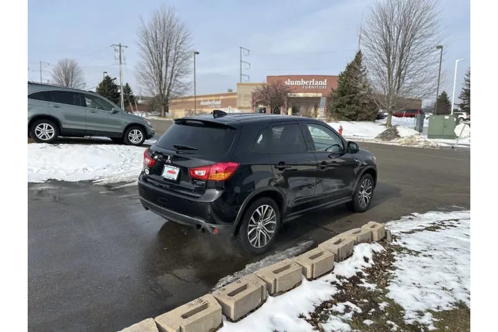 $6990 : 2017 Outlander Sport ES image 6