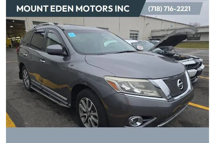 $7495 : 2015 Pathfinder SL image 1