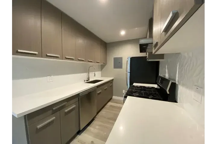 $1100 : Apartamento listo para vivir image 2