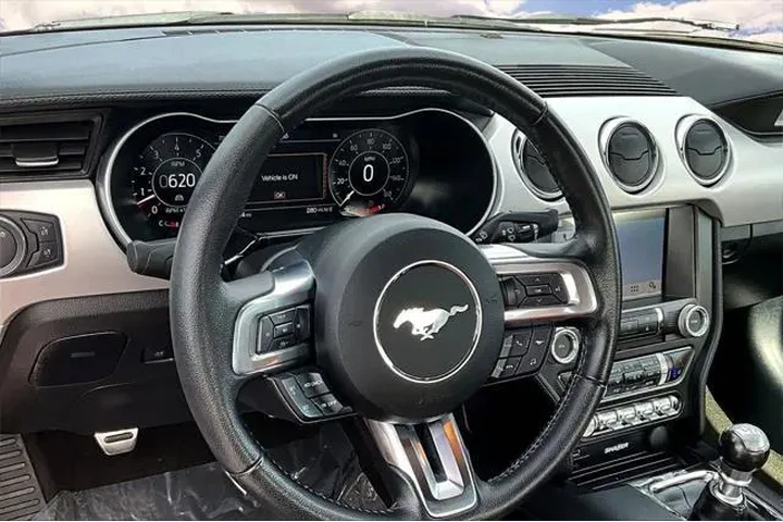 $28991 : Ford Mustang 2016 GT 2dr Fas image 8