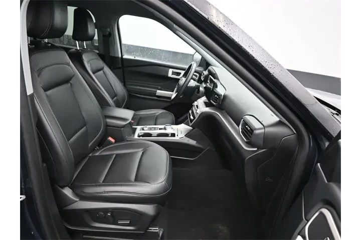 $28987 : Ford Explorer 2023 AWD XLT 4 image 8