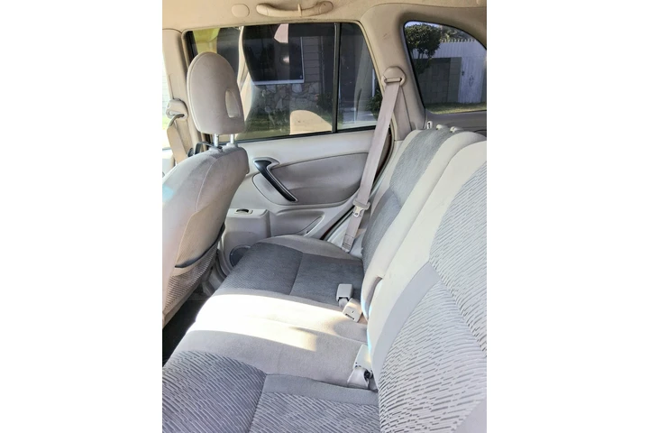 $2800 : 2003 Toyota rav4 image 5