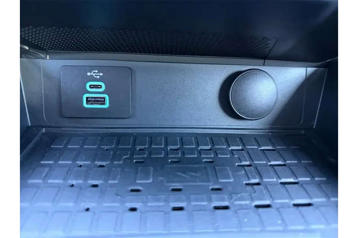 $32500 : Ford Mustang 2024 EcoBoost P image 10