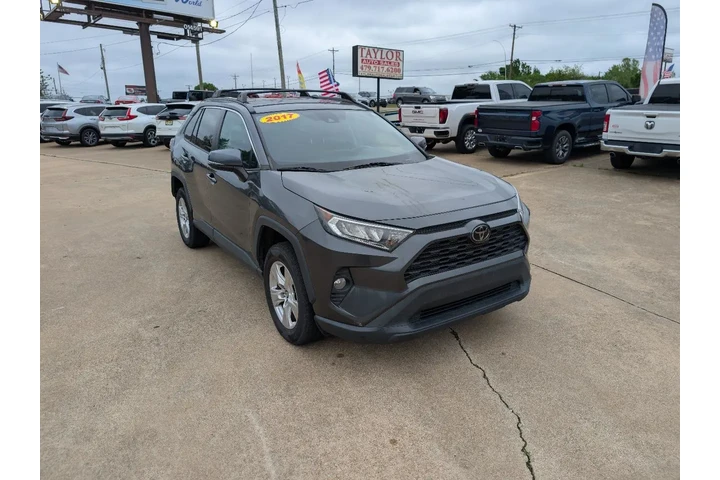 $19995 : 2020 RAV4 image 3