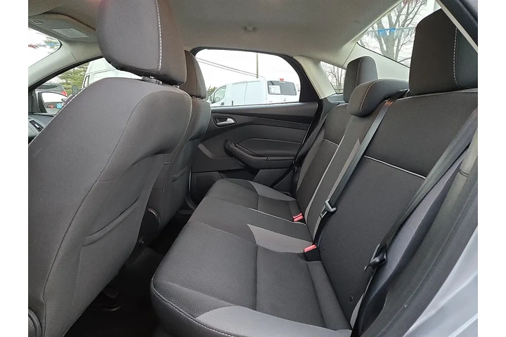 $8800 : 2014 Focus SE Sedan image 10