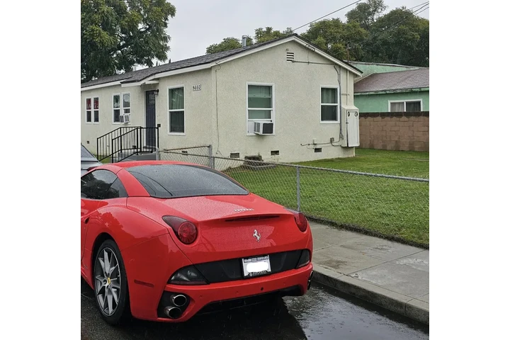 $1350 : cozy home image 2