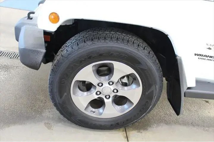 $24995 : Jeep Wrangler Unlimited 2017 image 10
