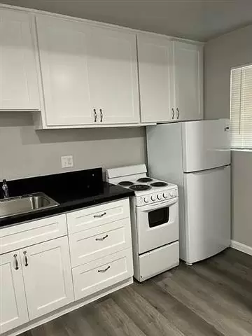 $1600 : 2bed 1Bathroom for RENT image 1